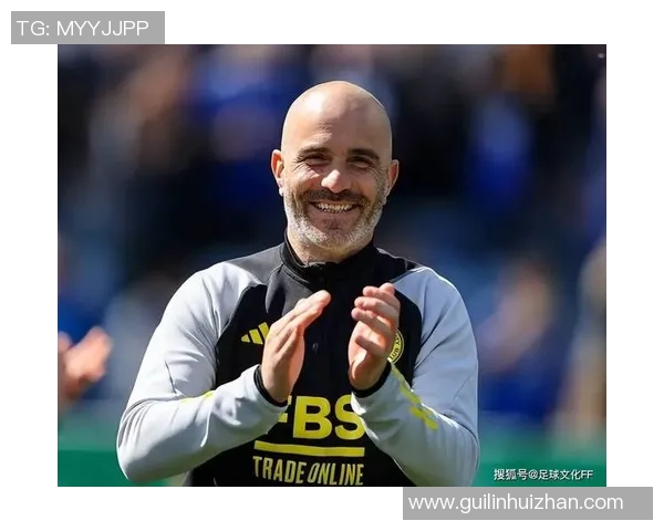 足球大师聚焦顶级球星成长历程与辉煌成就全面解析