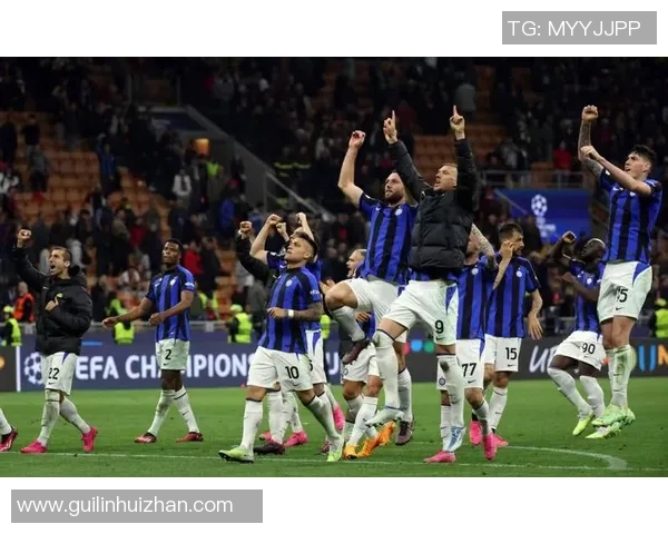 足球场上的传奇与政治舞台的交锋 总统身份背后的球星传奇故事